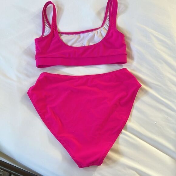 Hot pink BIKINI. Size small. Light new. WU104 - Picture 2 of 2